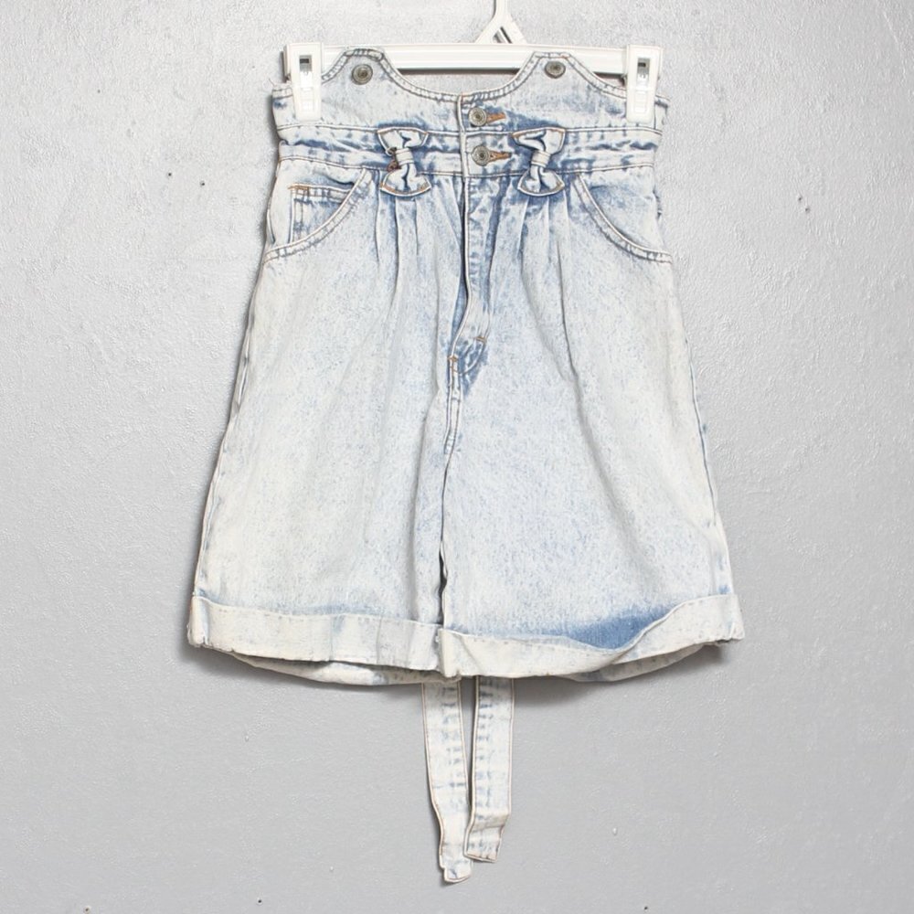 Jordache vintage acid wash overall shorts
